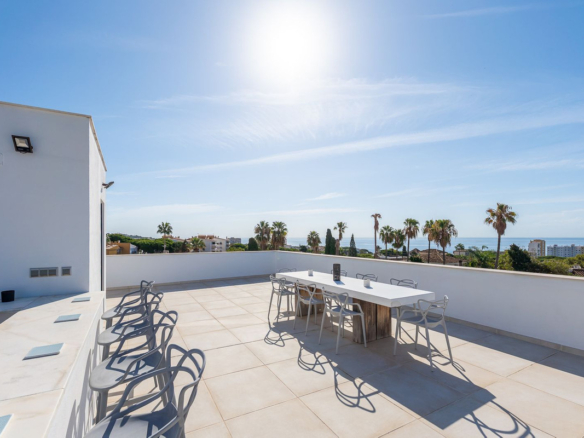 Villa for sale in Mijas