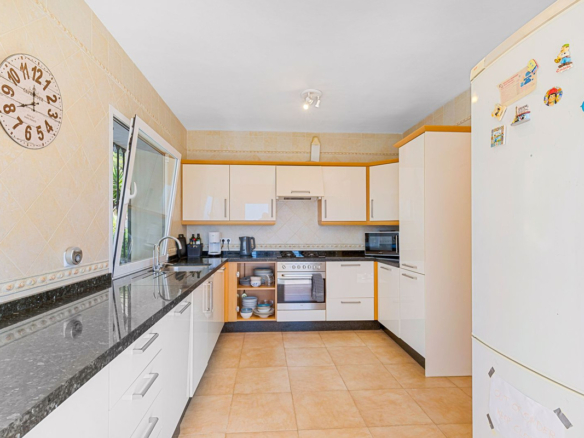 Villa for sale in Mijas