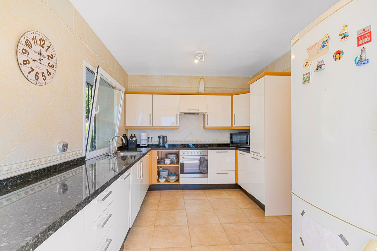 Villa for sale in Mijas