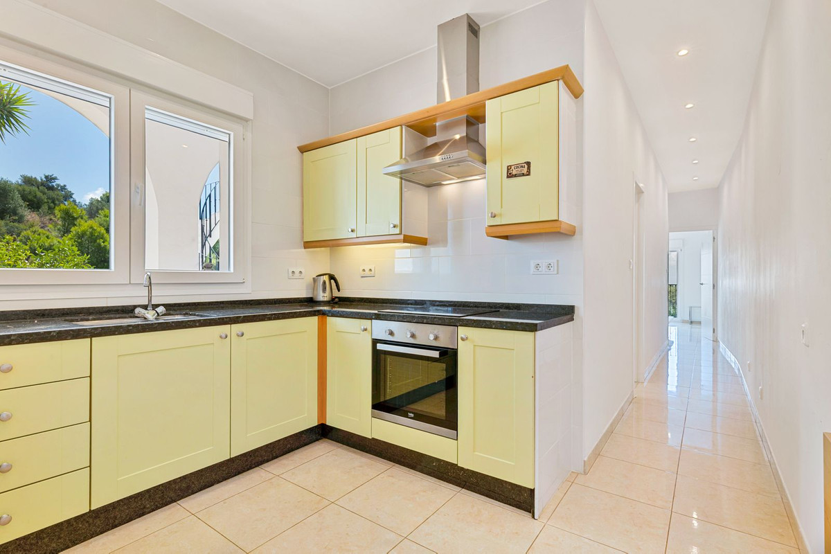 Villa for sale in Mijas