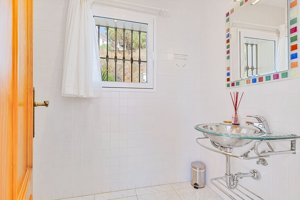Villa for sale in Mijas
