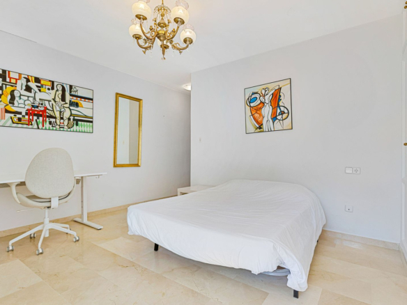 Villa for sale in Mijas
