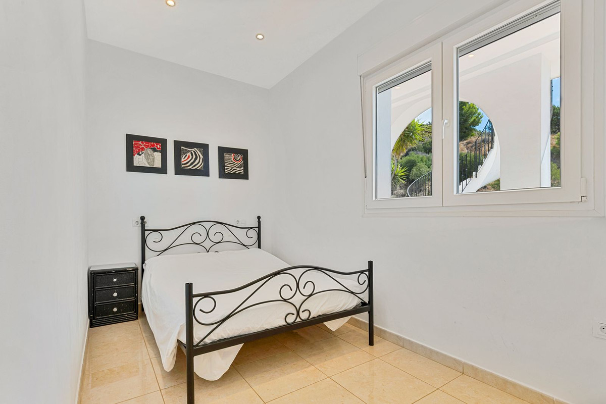 Villa for sale in Mijas