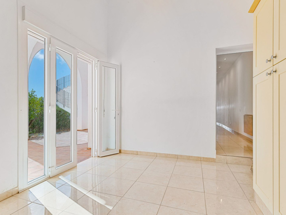 Villa for sale in Mijas