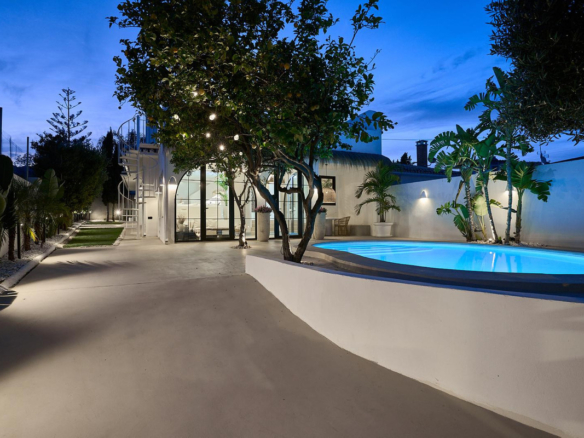 Villa for sale in Torremolinos