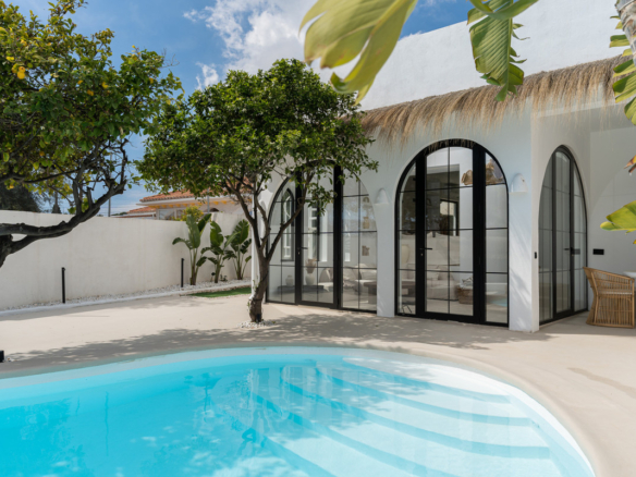 Villa for sale in Torremolinos