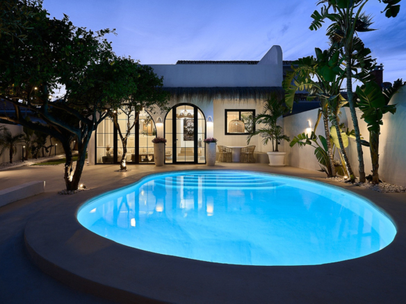 Villa for sale in Torremolinos