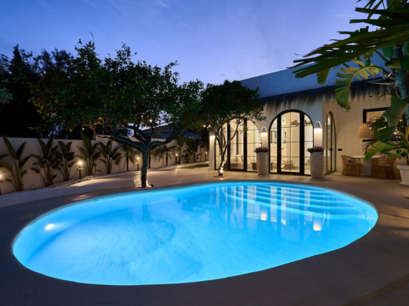 Villa for sale in Torremolinos