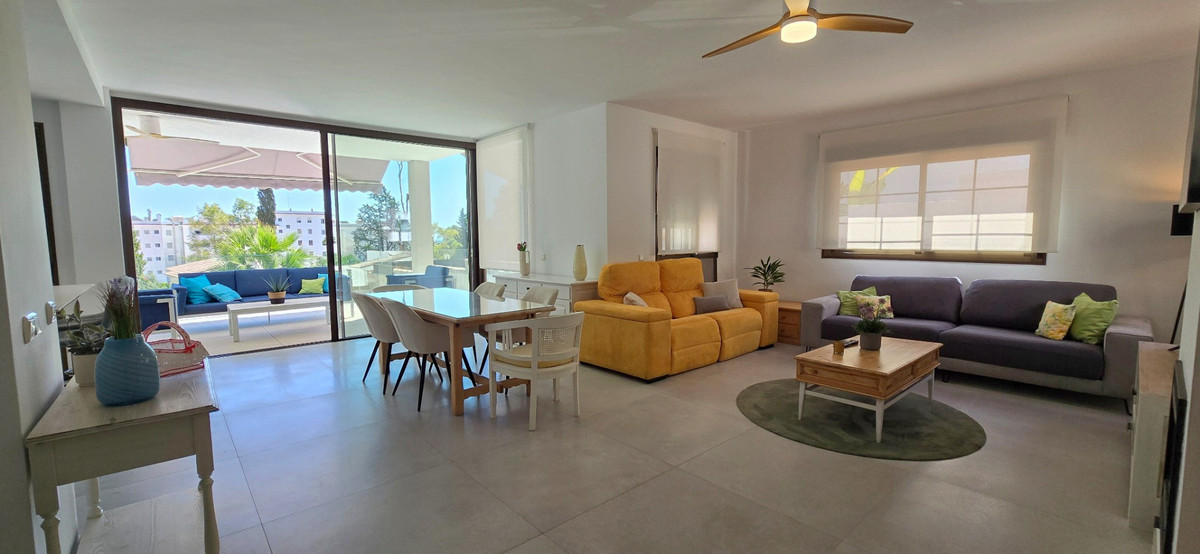Villa for sale in Torremolinos
