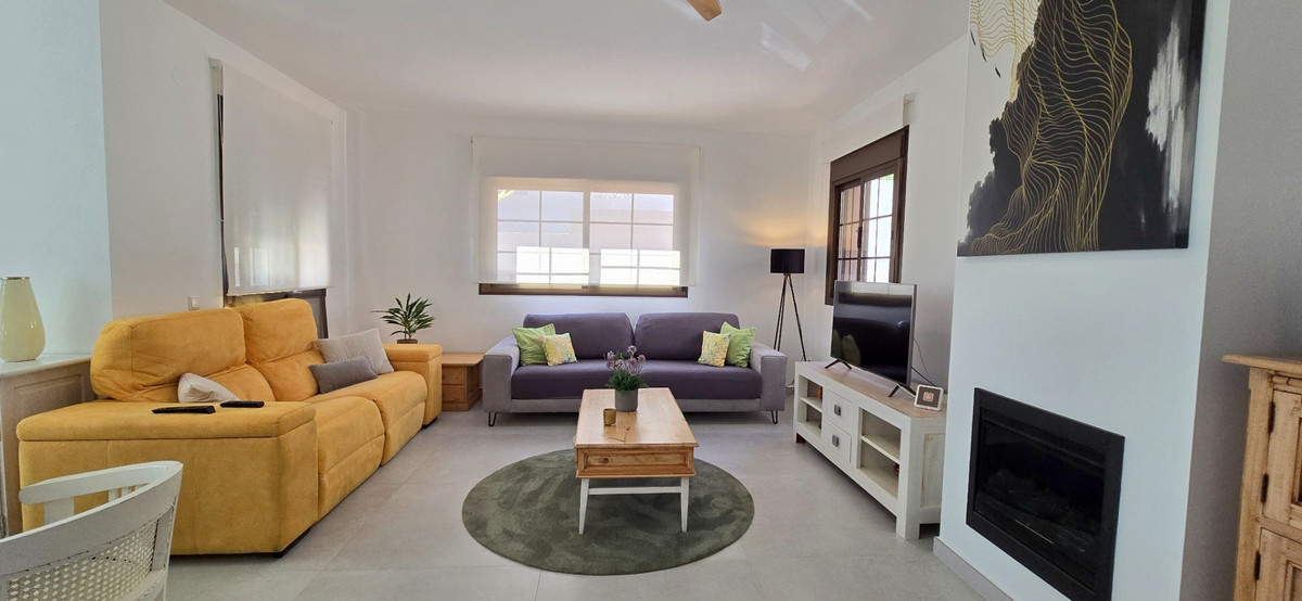 Villa for sale in Torremolinos