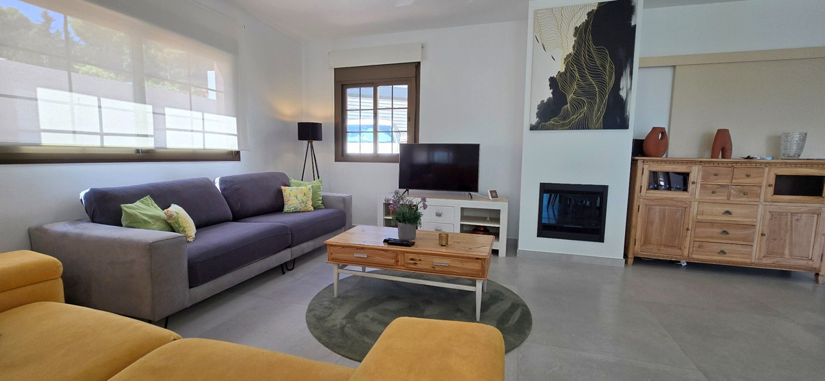 Villa for sale in Torremolinos