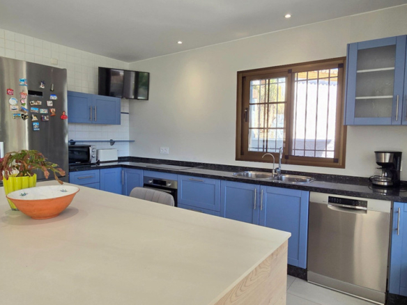 Villa for sale in Torremolinos
