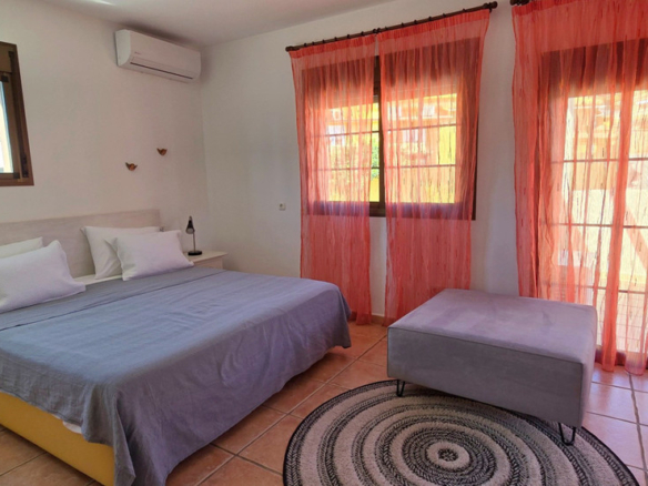 Villa for sale in Torremolinos