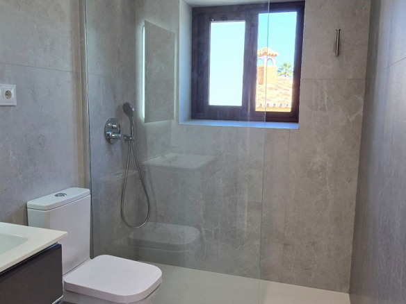 Villa for sale in Torremolinos