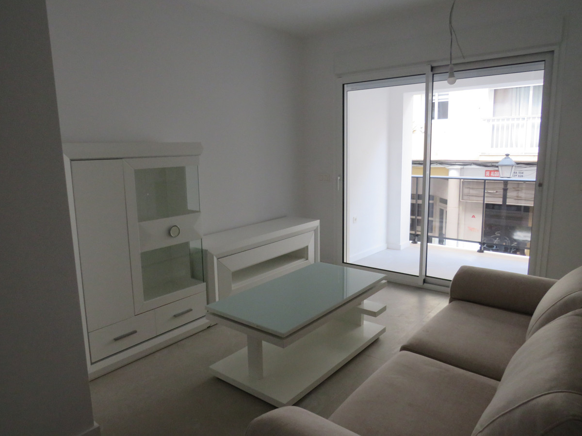 new-Apartment-in-Fuengirola-Ref-R4600363U114745 New Apartment for sale in Fuengirola