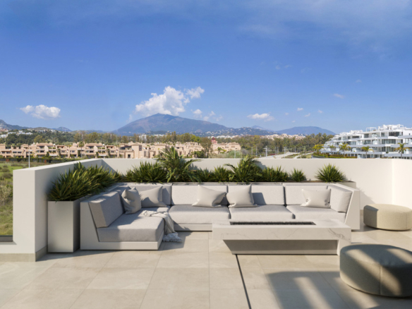 New Semi-Detached House for sale in Estepona