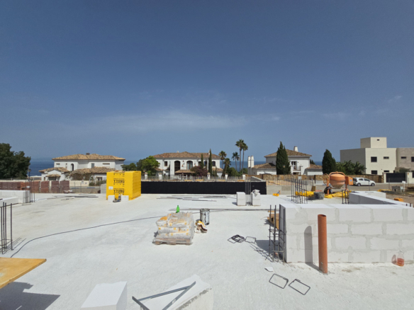 New Villa for sale in Manilva