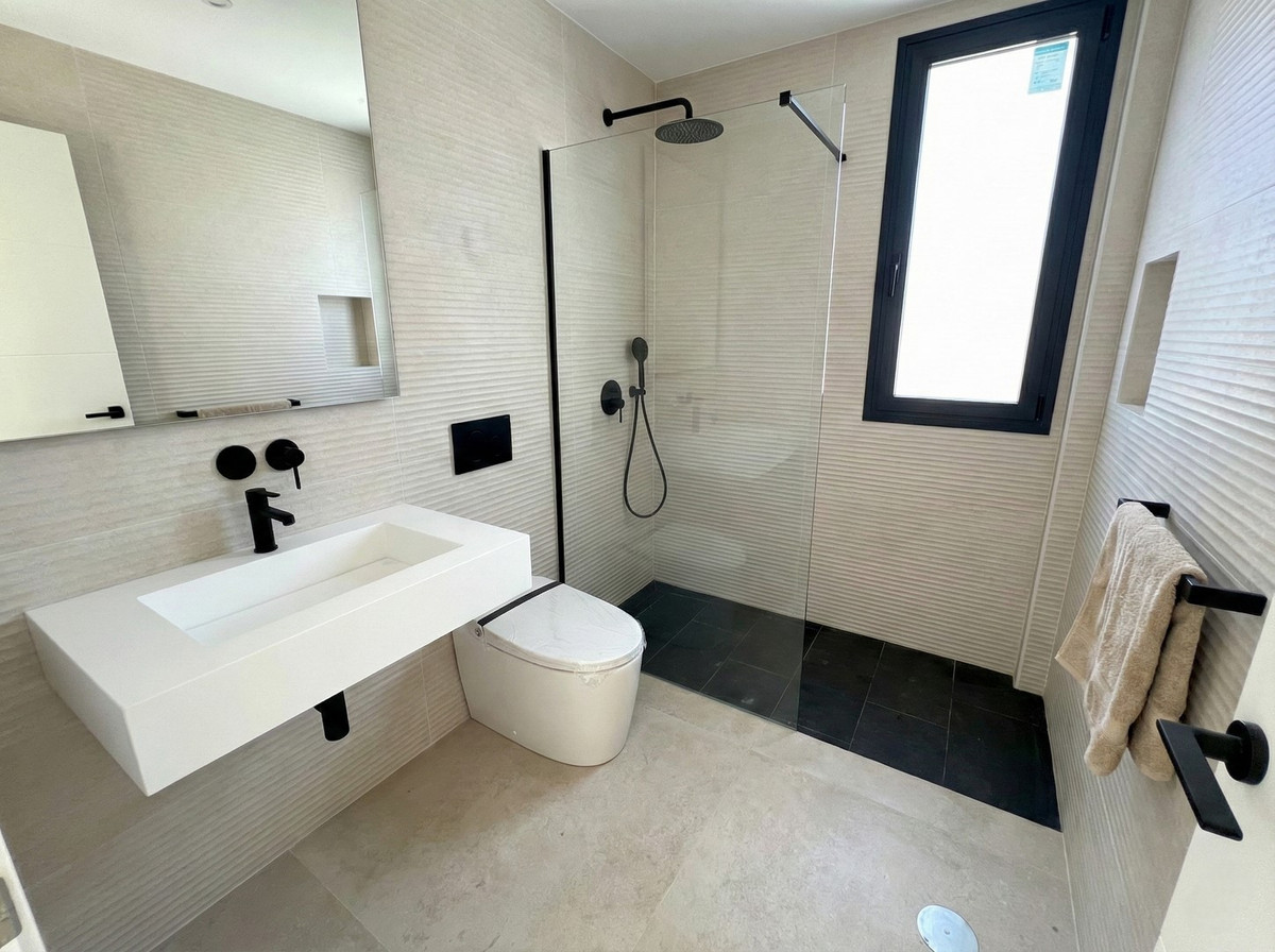 New Villa for sale in Mijas