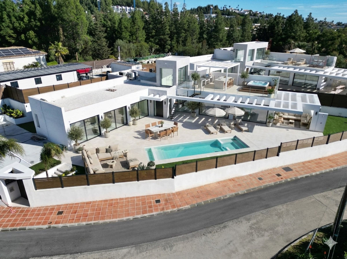 new-Villa-in-Mijas-Ref-R4308520U104518 New Villa for sale in Mijas