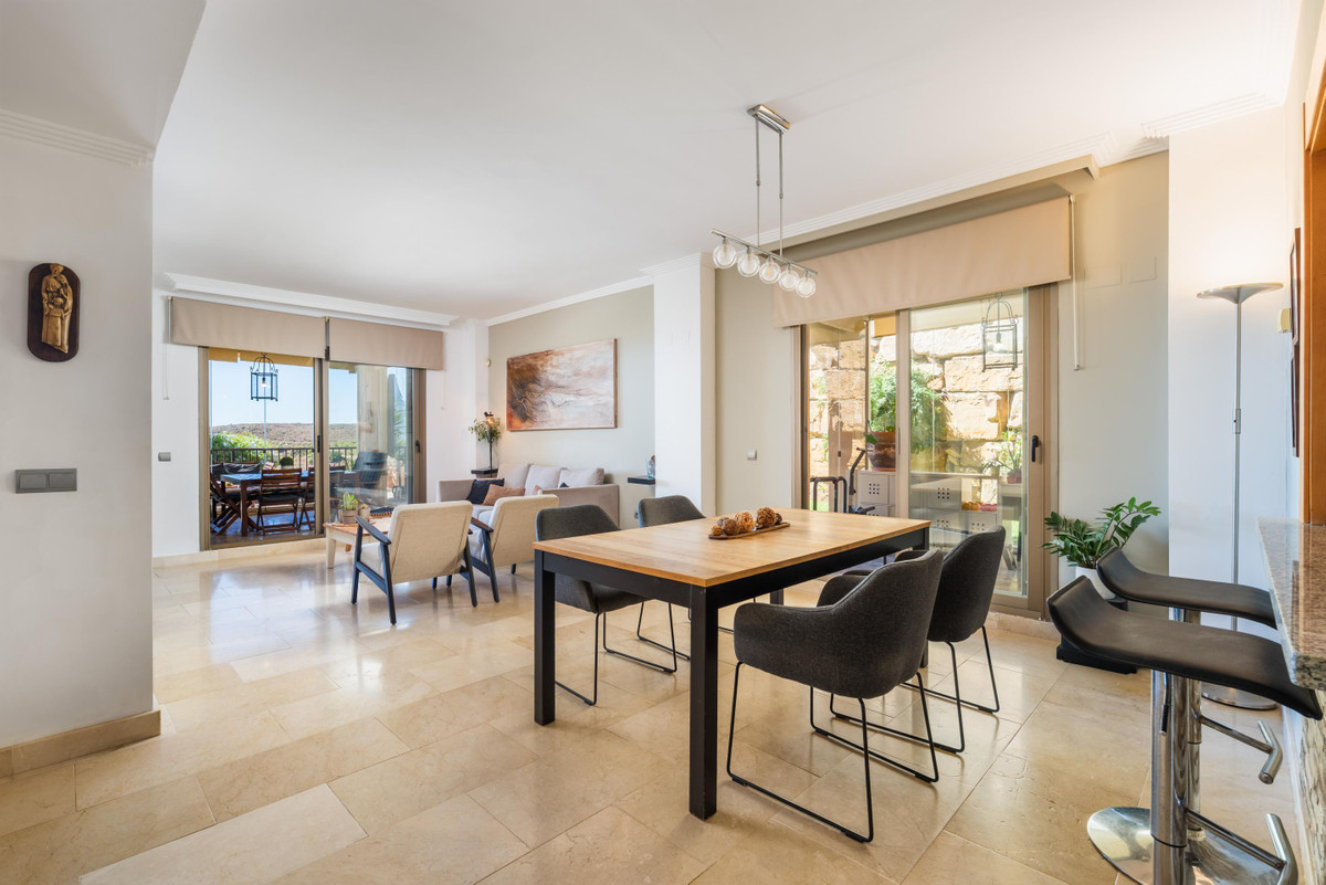 Apartment for sale in Benahavís