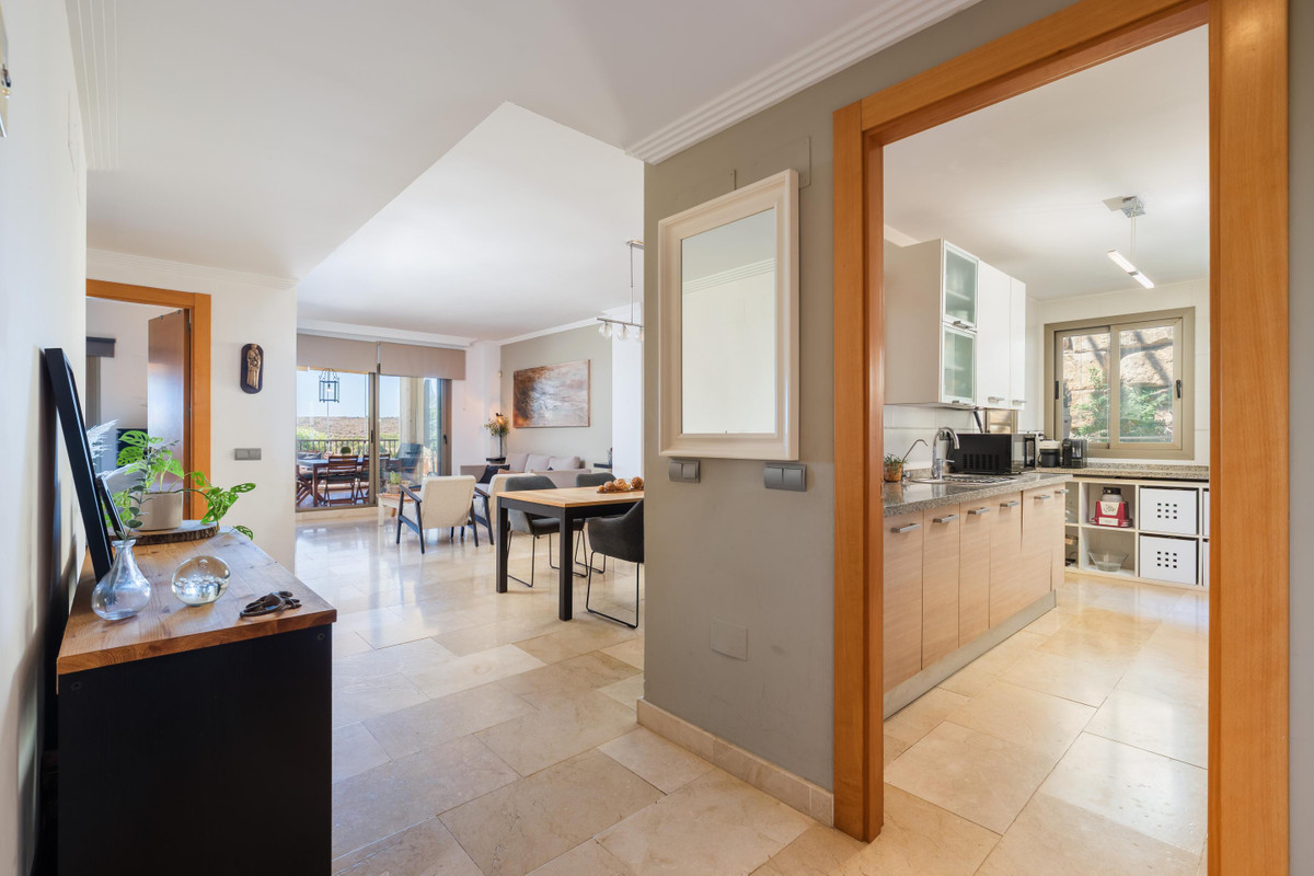Apartment for sale in Benahavís