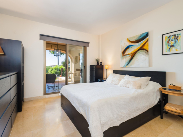 Apartment for sale in Benahavís