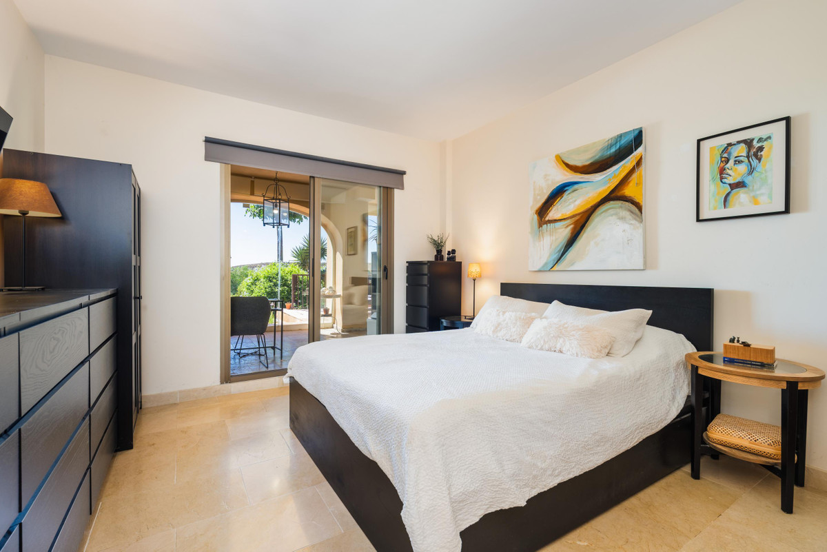 Apartment for sale in Benahavís