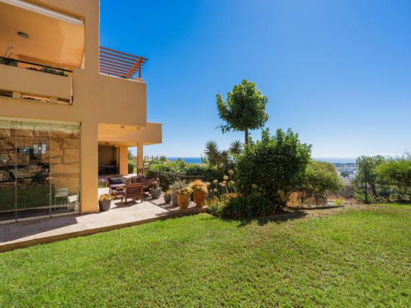 Apartment for sale in Benahavís