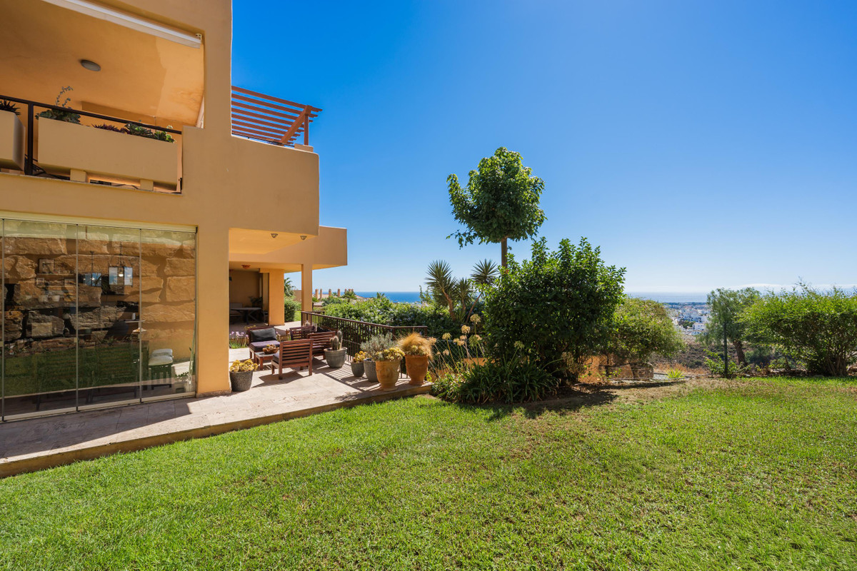 Apartment for sale in Benahavís