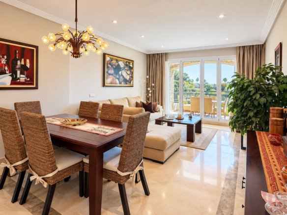 Apartment for sale in Benahavís