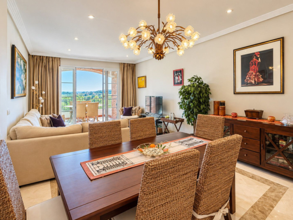 Apartment for sale in Benahavís