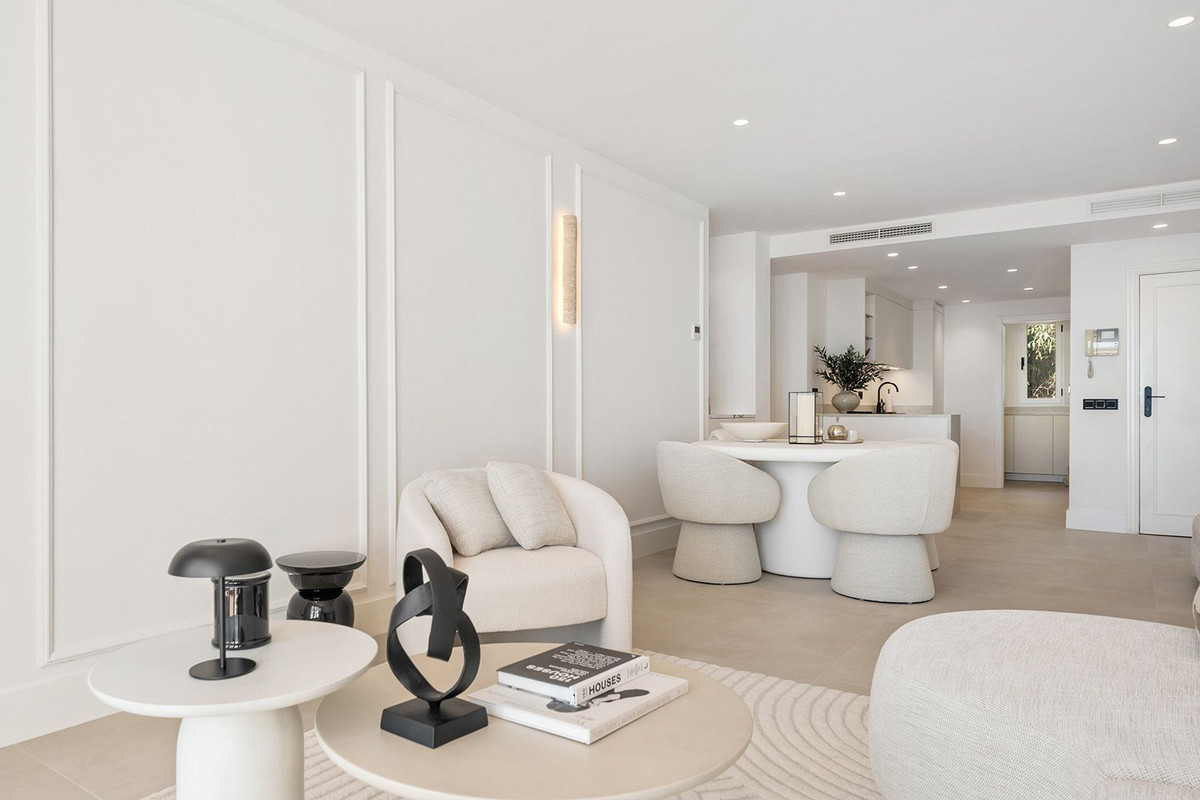 Apartment for sale in Benahavís