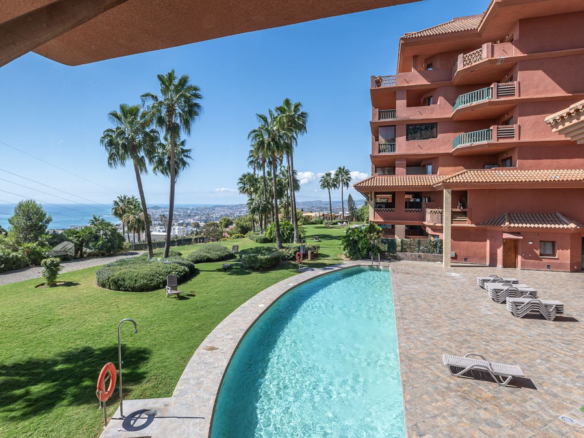 Apartment for sale in Benalmadena