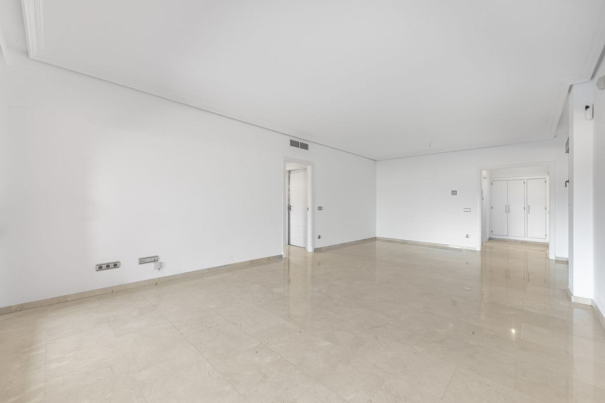 Apartment for sale in Casares