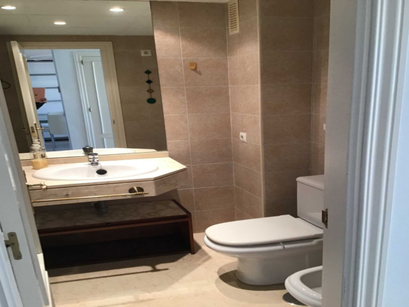 Apartment for sale in Estepona