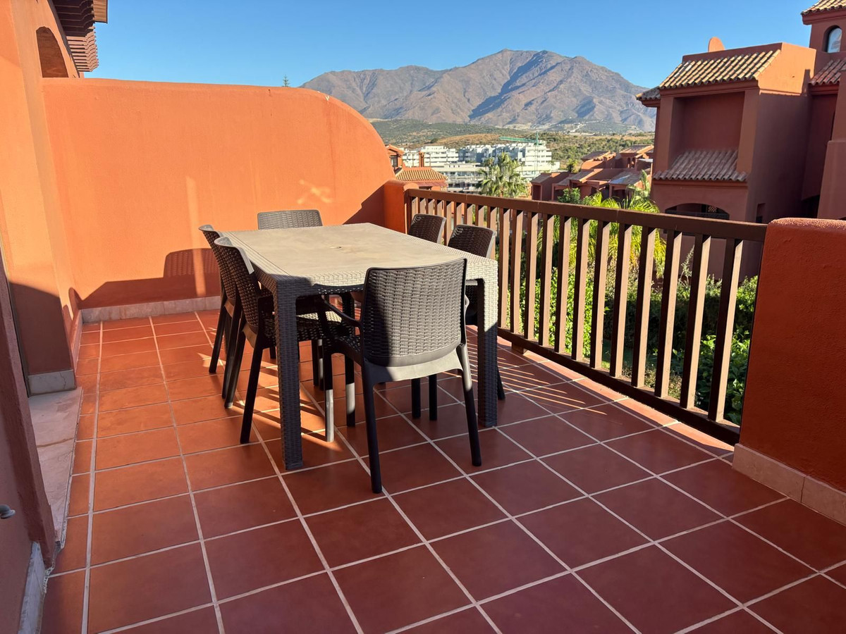 Apartment for sale in Estepona