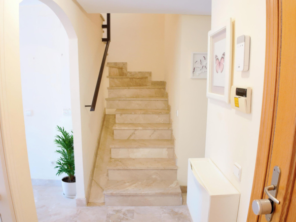 Apartment for sale in Estepona