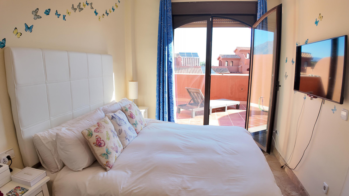 Apartment for sale in Estepona