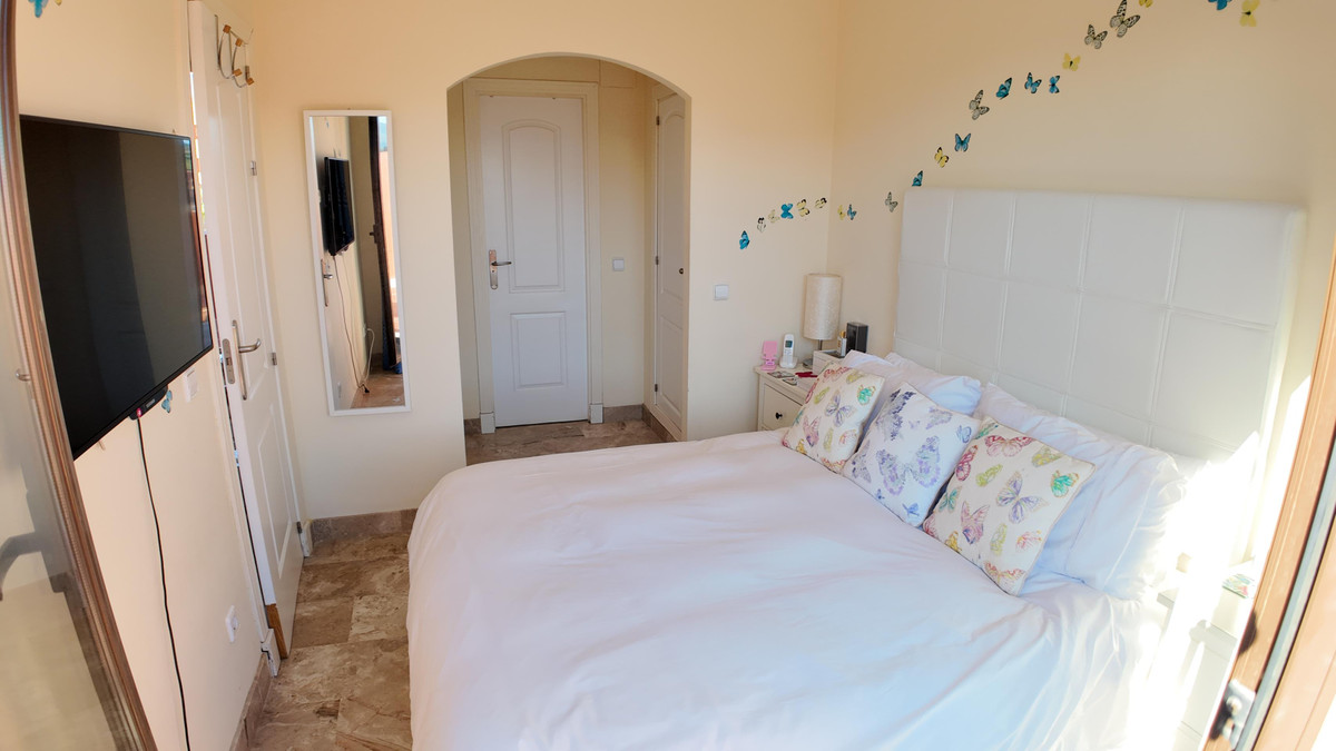 Apartment for sale in Estepona