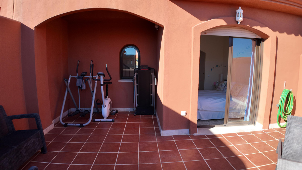Apartment for sale in Estepona