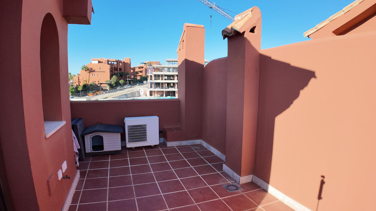Apartment for sale in Estepona