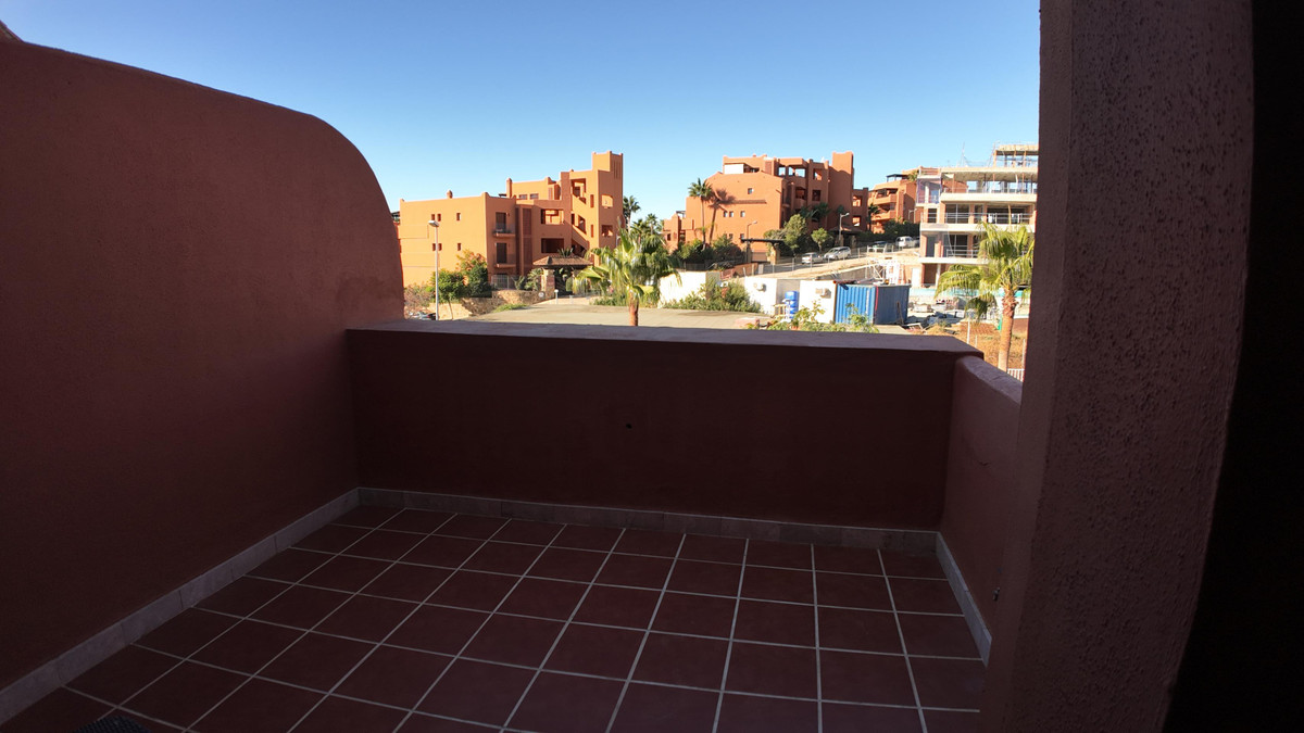 Apartment for sale in Estepona