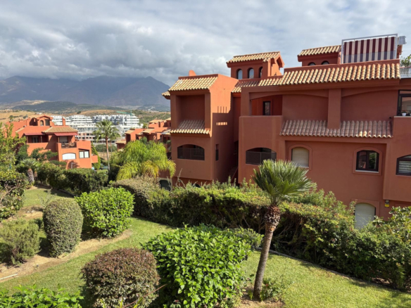 Apartment for sale in Estepona