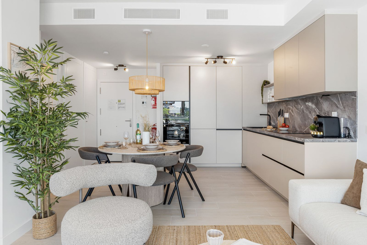 Apartment for sale in Estepona