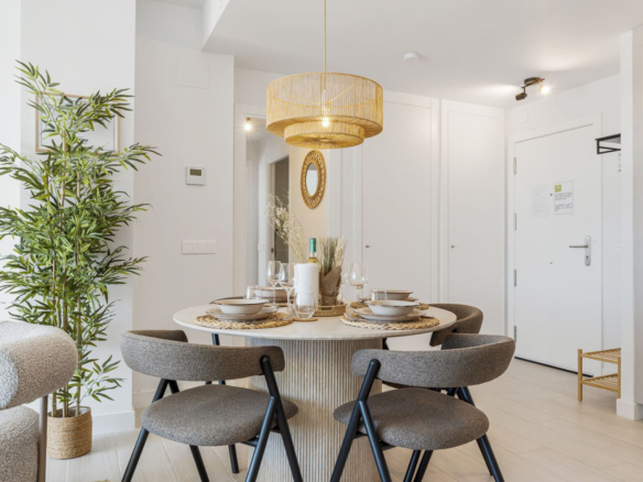 Apartment for sale in Estepona