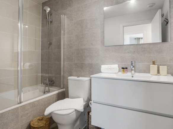Apartment for sale in Estepona