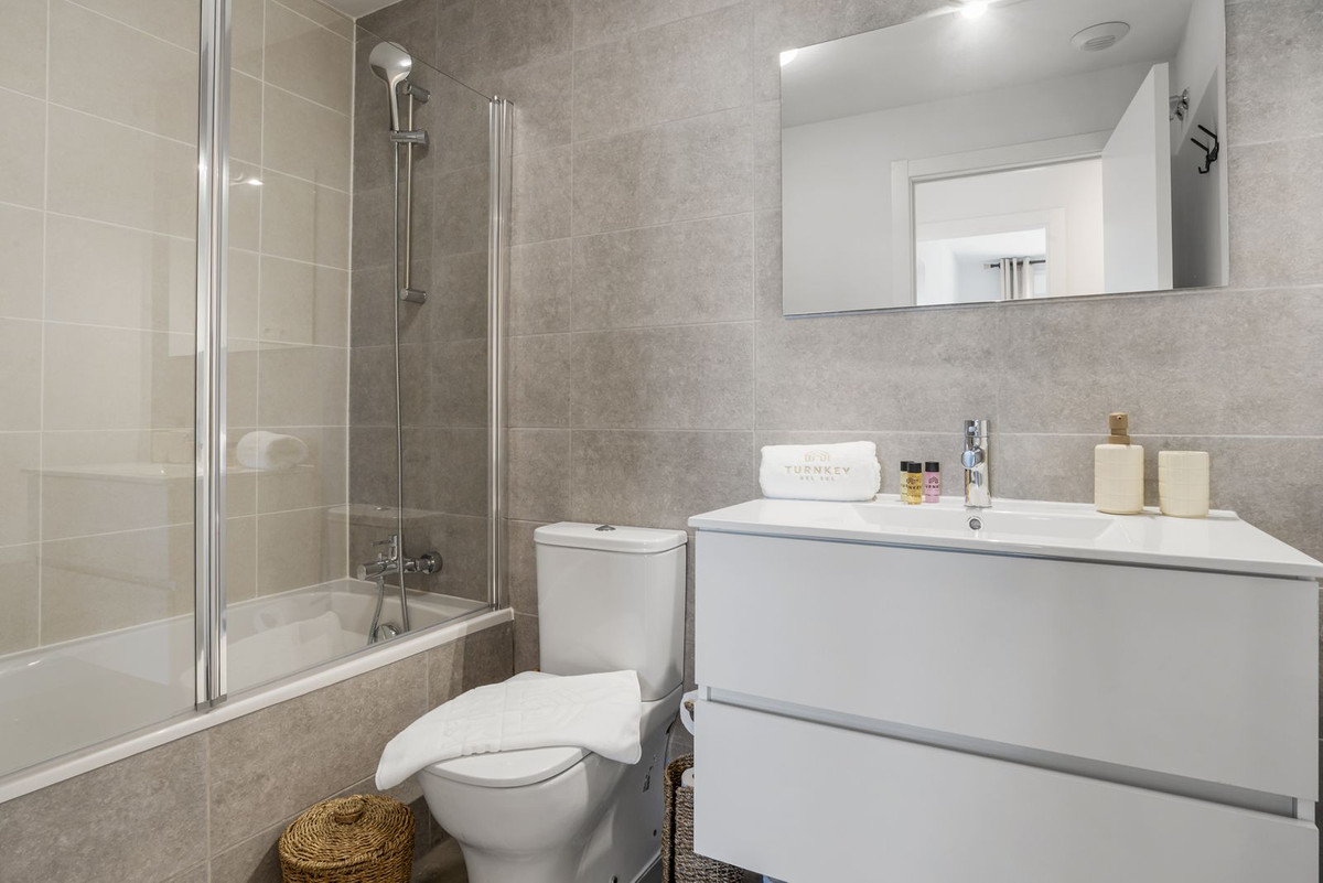 Apartment for sale in Estepona