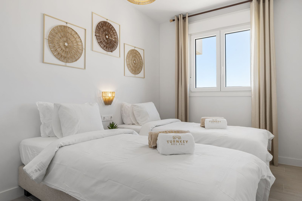Apartment for sale in Estepona