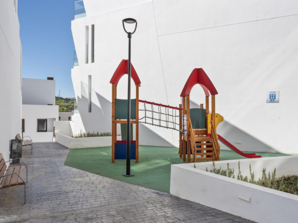 Apartment for sale in Estepona
