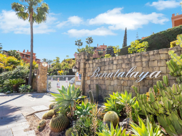 Apartment for sale in Estepona